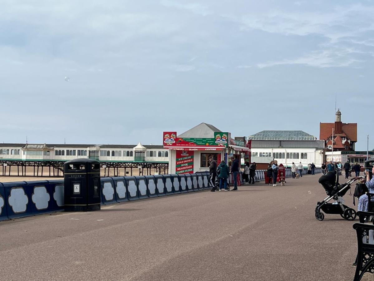 34Three Apartamento Lytham St Annes Exterior foto